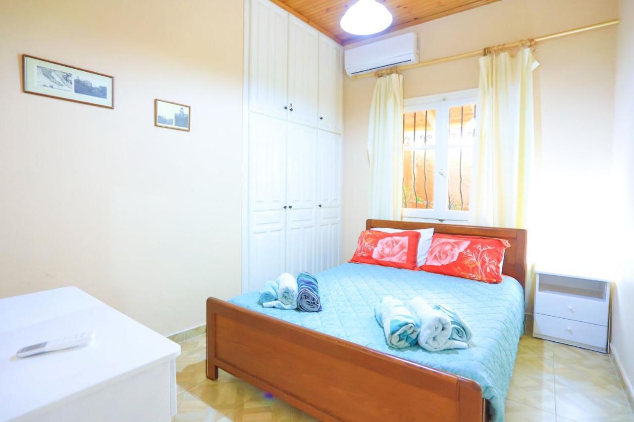Seaview Calypso Villa Nisaki  Exterior photo